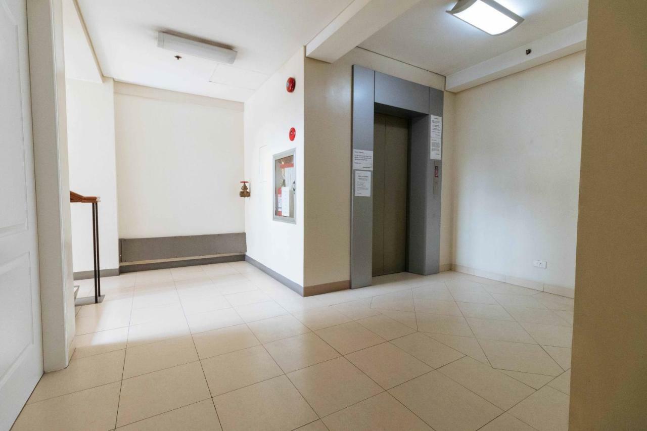Reddoorz Plus Near Capitol Commons Pasig City Экстерьер фото